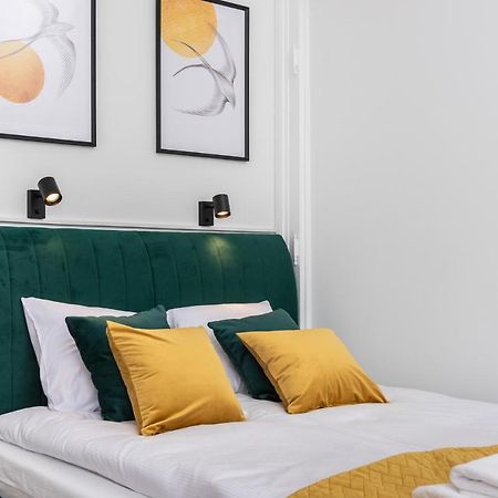 Premium Splendid Old Town Suites - By Upstairs Krakow Dış mekan fotoğraf
