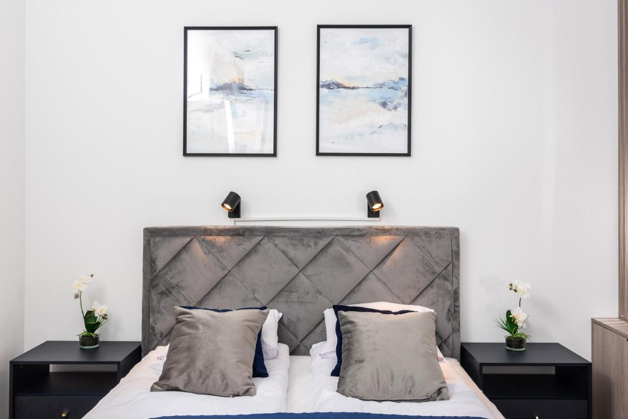 Premium Splendid Old Town Suites - By Upstairs Krakow Dış mekan fotoğraf